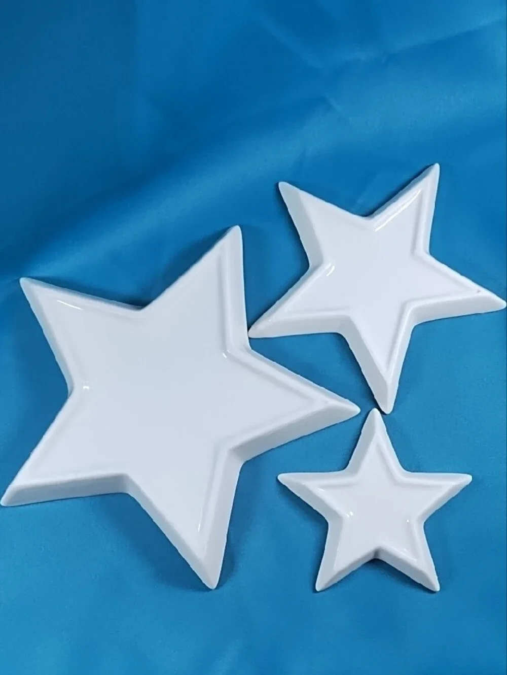 Macy's Set of 3 Ceramic Star Trinket Trays Strip Diamond Solid